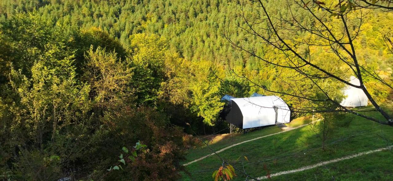Glamping Georgia Krikhi Hotell Ambrolauri Exteriör bild