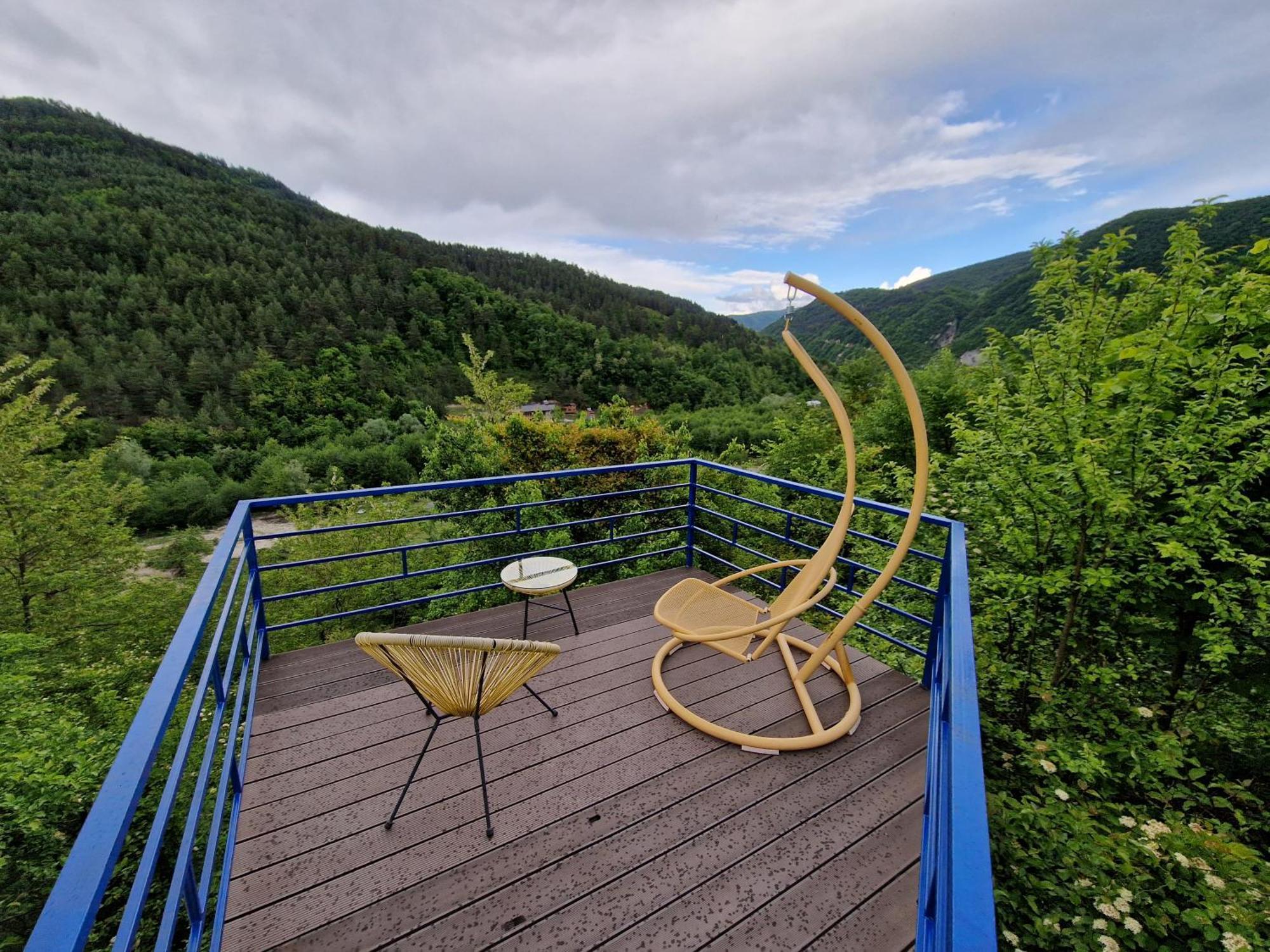 Glamping Georgia Krikhi Hotell Ambrolauri Exteriör bild