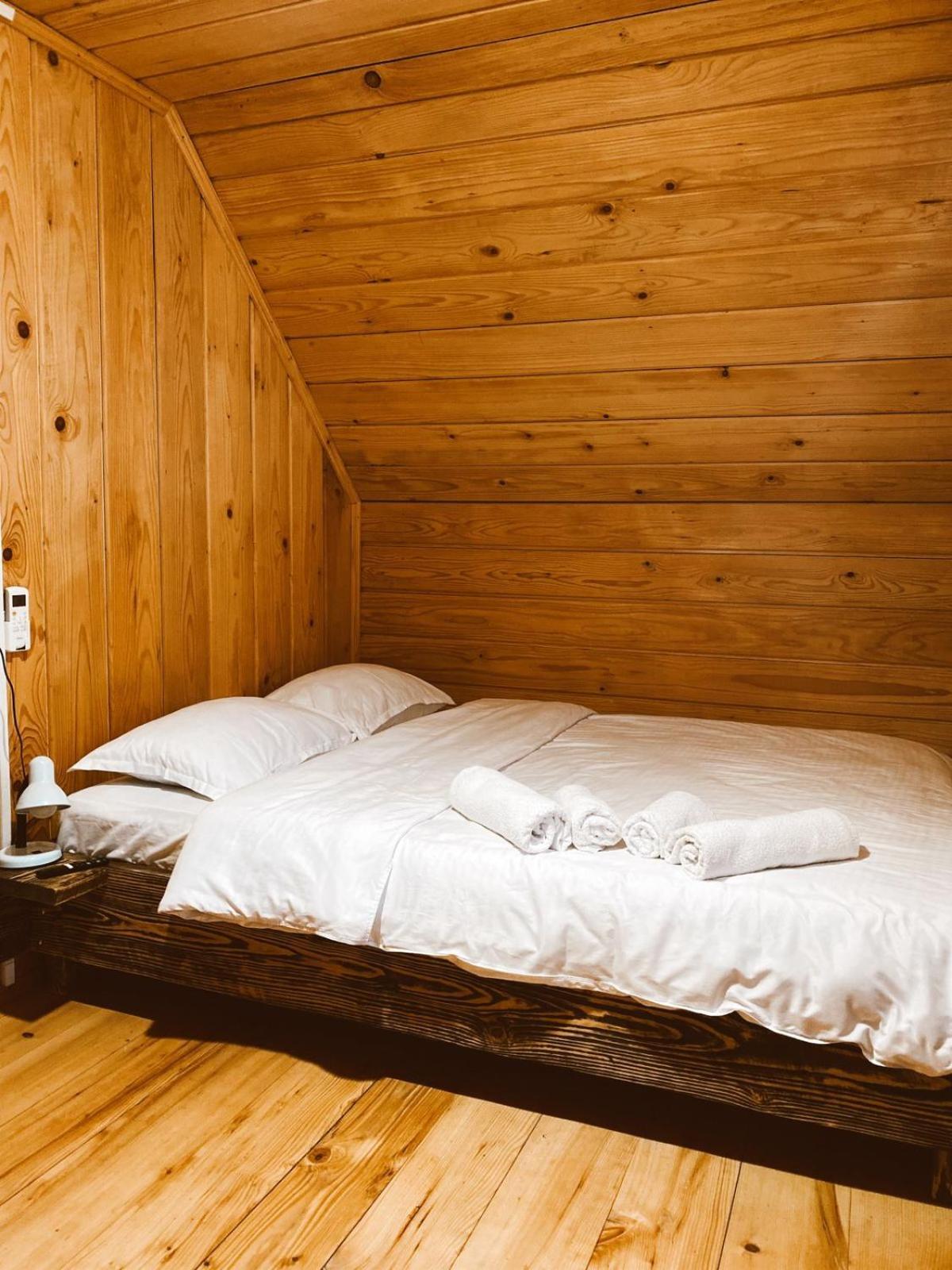 Glamping Georgia Krikhi Hotell Ambrolauri Exteriör bild