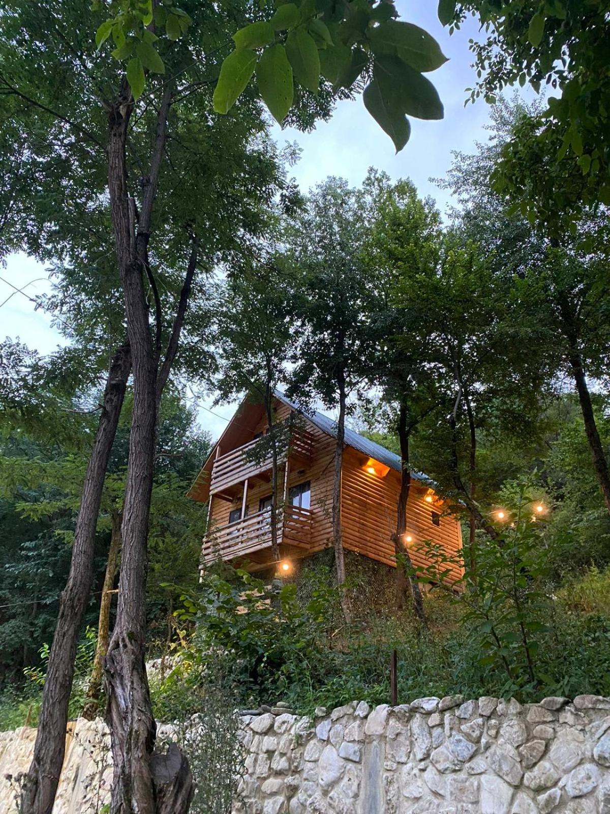Glamping Georgia Krikhi Hotell Ambrolauri Exteriör bild