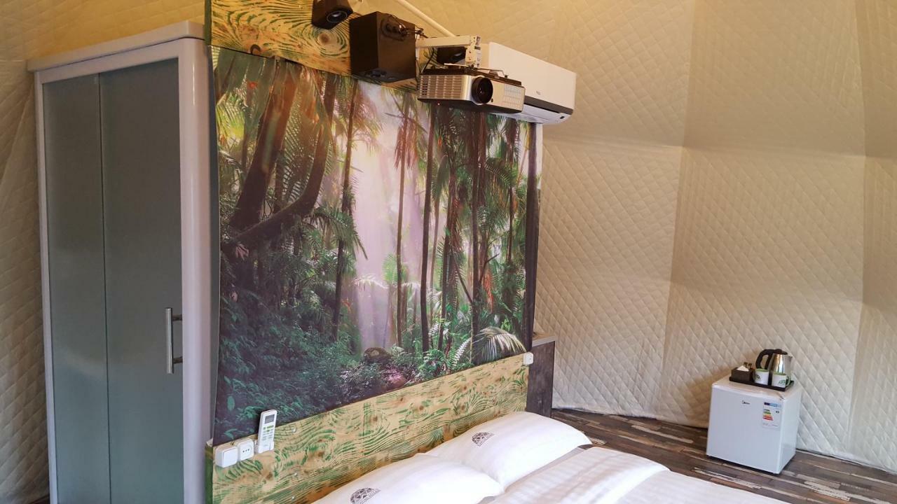 Glamping Georgia Krikhi Hotell Ambrolauri Exteriör bild