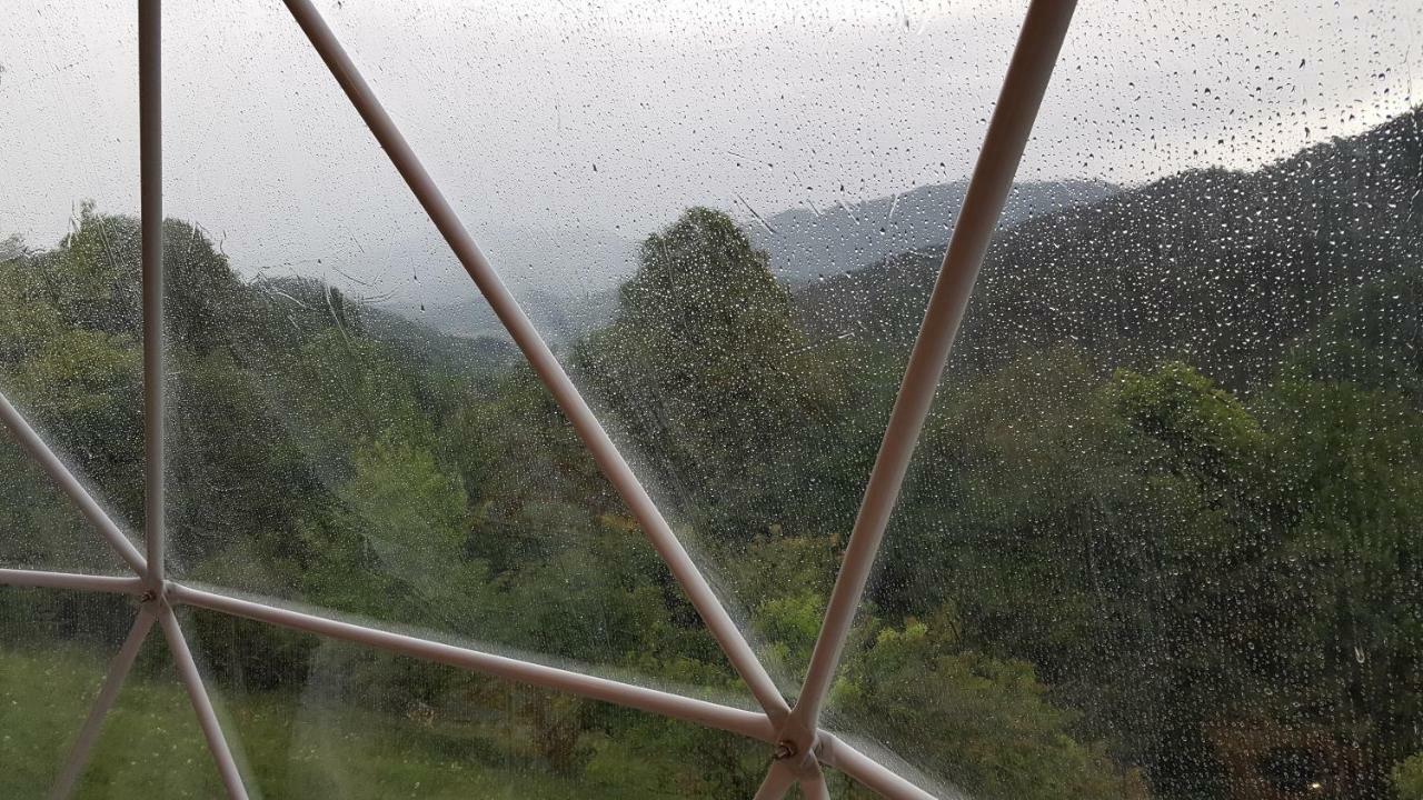 Glamping Georgia Krikhi Hotell Ambrolauri Exteriör bild