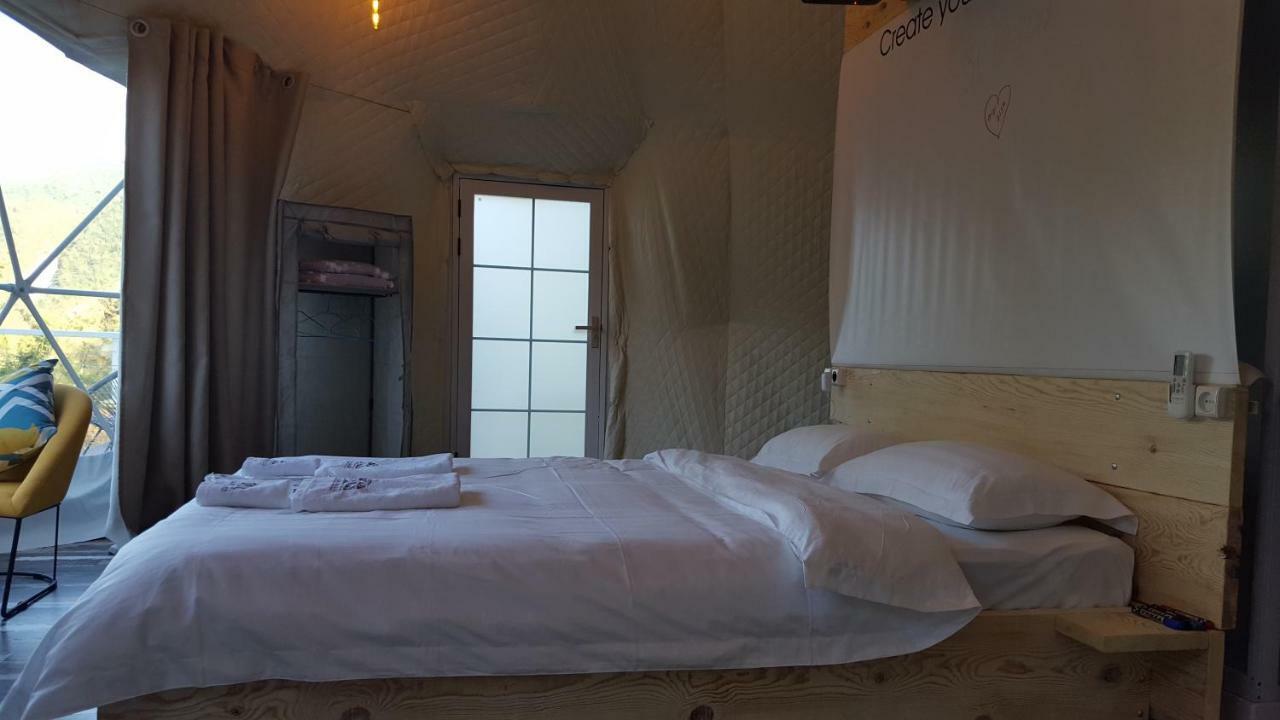 Glamping Georgia Krikhi Hotell Ambrolauri Exteriör bild