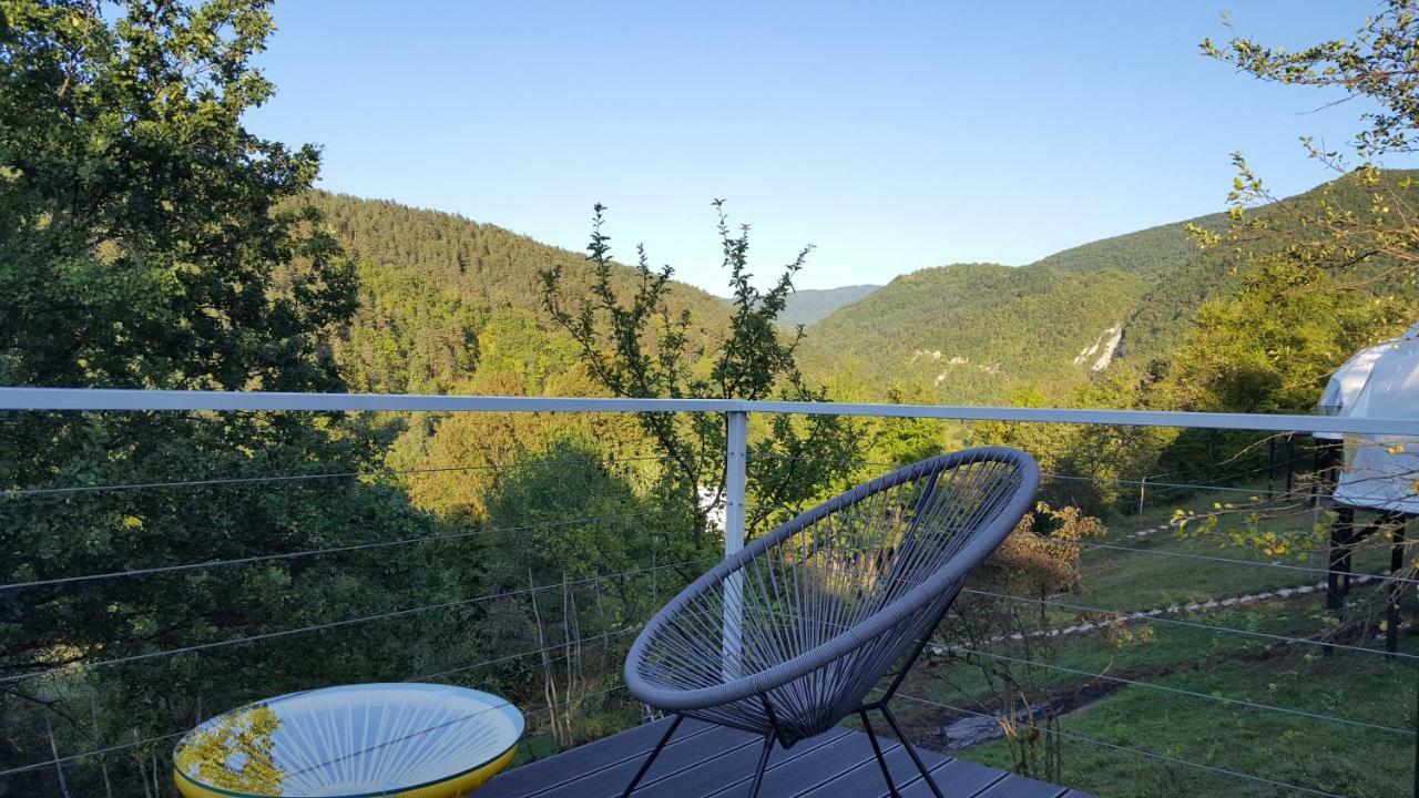Glamping Georgia Krikhi Hotell Ambrolauri Exteriör bild