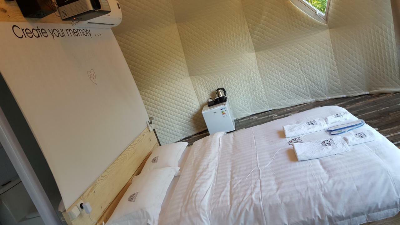 Glamping Georgia Krikhi Hotell Ambrolauri Exteriör bild